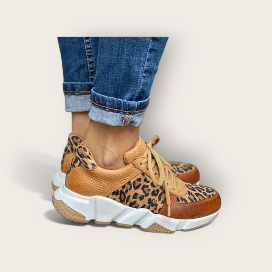 Lina & Loop | COMFORTABLE LEOPARD